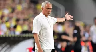 Mourinho'dan sürpriz sistem değişikliği! Göztepe-Fenerbahçe maçının ilk 11'leri belli oldu