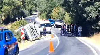 Kütahya'da Yol Yapım Şirketine Ait Kamyonun Devrilmesi Sonucu Sürücü Hayatını Kaybetti