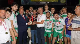 Ferizli'de 15 Temmuz Demokrasi ve Milli Birlik Günü Futbol Turnuvası Şampiyonu Belli Oldu