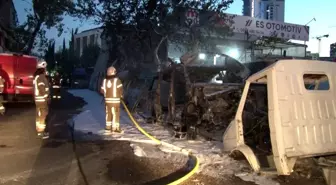 Kartal'da Sanayi Sitesinde Araç Yangını