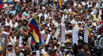 Venezuela'da Protestolar Devam Ediyor