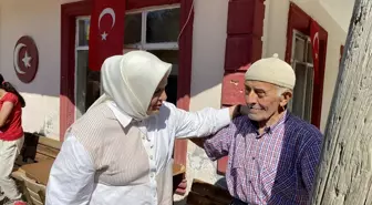 AK Parti Genel Merkez Kadın Kolları Başkanı Ayşe Keşir, Bolu'da yangından etkilenen köyleri ziyaret etti