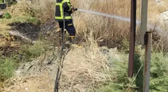 Hatay'ın Arsuz ve Erzin ilçelerinde yangınlar söndürüldü