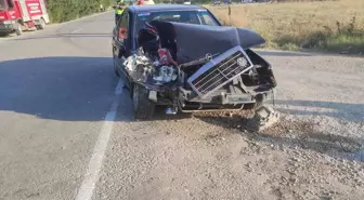 Isparta'da otomobil ile pat pat çarpışması: 2 ölü, 8 yaralı