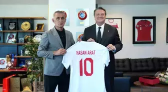 Beşiktaş Kulübü Başkanı Hasan Arat, TFF Başkanı Hacıosmanoğlu'nu ziyaret etti