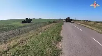 Rusya, Ukrayna'ya ait zırhlı araç konvoyunu vurdu