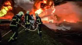 Rus Güçleri Ukrayna'da Sanayi ve Enerji Tesislerini Hedef Aldı