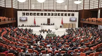 AK Parti ve CHP'nin transferleri sonrası Meclis'te sandalye dağılımı değişti