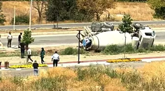 Ankara'da Beton Mikseri Devrildi