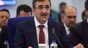 Cumhurbaşkanı Yardımcısı Yılmaz: Zenginlere vergi affı gündeme gelmedi