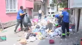 Adana'da 'çöp ev' temizliği: 8 kamyonet çöp çıkarıldı