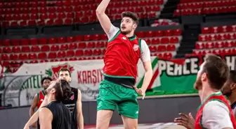 Karşıyaka Basketbol'da antrenör değişikliği ve transfer hamlesi