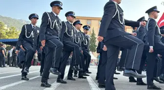 Bursa Polis Meslek Eğitim Merkezi'nden 206 polis adayı mezun oldu