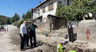 Niksar'da yol ve altyapı çalışmaları hız kesmeden devam ediyor