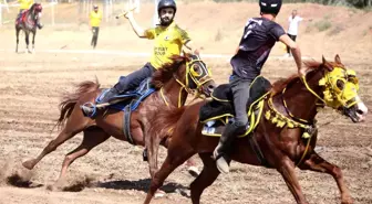 2024 Sezonu Atlı Cirit Yarı Final Müsabakaları Sivas'ta Yoğun İlgi Gördü