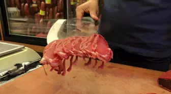 Gurbetçilerin Türkiye'ye dönmesi pastırmacıları hareketlendirdi