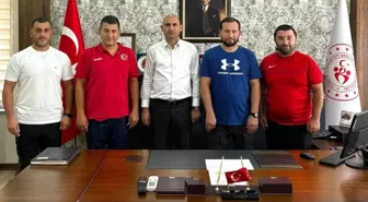 Bilecik Gençlik ve Spor İl Müdürü Yasin Özdemir'i Türkiye Judo Federasyonu Eğitim Kurulu Başkanı Mehmet Yılmaz ziyaret etti