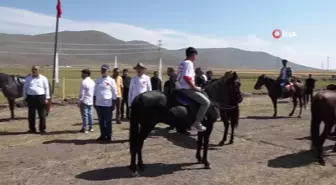 Rahvan At Yarışının final koşuları ertelendi