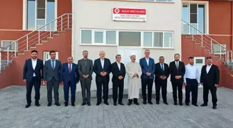 Diyanet İşleri Başkanı Ali Erbaş, Ahlat'ta Şehit Eren Öztürk Külliyesi'ni ziyaret etti