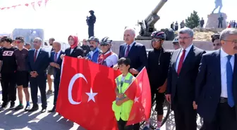 TBMM Başkanı Numan Kurtulmuş, Kocatepe'de Atatürk Anıtı'na çelenk sundu