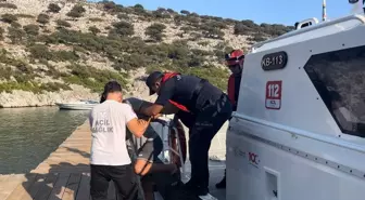 Marmaris'te Ticari Yatta Rahatsızlanan Kişi Sahil Güvenlik Tarafından Tahliye Edildi