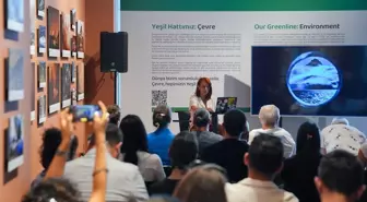 Dünyanın İki Ucunda: Antarktika ve Arktik'ten Gözlemler