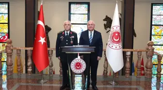 Milli Savunma Bakanı Yaşar Güler, Jandarma Genel Komutanı Orgeneral Arif Çetin'i kabul etti