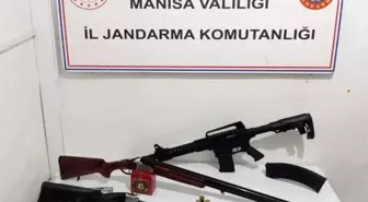 Manisa'da Pitbull ve Ruhsatsız Silahlar Ele Geçirildi