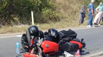 Kandıra'da Motosiklet ile Hafif Ticari Araç Çarpıştı: 1 Ölü, 2 Yaralı