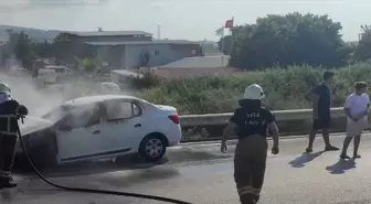 Hatay'ın Arsuz ilçesinde otomobil yangını söndürüldü