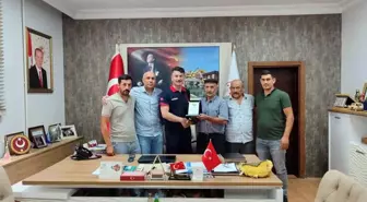 Eskişehir İl Tarım ve Orman Müdürü ve Ekibine Plaket Takdim Edildi