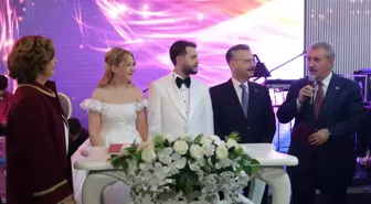 BBP Genel Başkanı Mustafa Destici, Eskişehir'deki düğünde nikah şahitliği yaptı