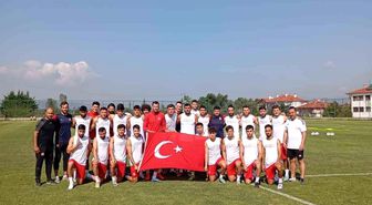 Zonguldak Kömürspor 30 Ağustos Zafer Bayramını Türk bayrağı açarak kutladı