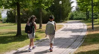 Çocuklarda Uygunsuz Çanta Kullanımı Kas-İskelet Sorunlarına Yol Açıyor