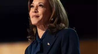 Kamala Harris, Trump'a Arlington Ulusal Mezarlığı'ndaki Eleştirilere Yanıt Verdi