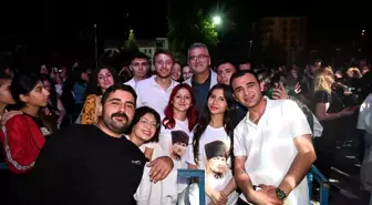 Oğuzhan Koç, Seydişehir'de 30 Ağustos Zafer Bayramı kutlamalarında sahne aldı