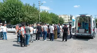 Adıyaman'da otomobille çarpışan elektrikli bisikletteki 2 kişi yaralandı