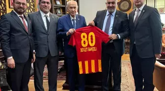 Devlet Bahçeli, Bellona Kayserispor Başkanı ve Yönetim Kurulunu Kabul Etti