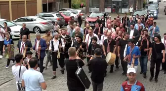 Sürmene'de Kültür ve Sanat Festivali Korteji Renkli Görüntülere Sahne Oldu