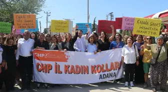 Adana'da Kadın Cinayeti Protesto Edildi