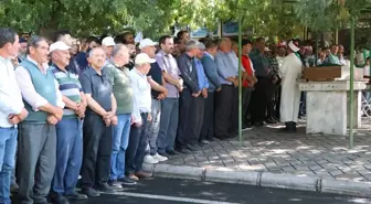 Niğde'de Baraj Gölünde Bulunan Baba ve Kızı Toprağa Verildi