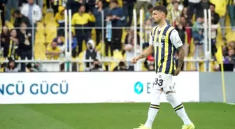 Fenerbahçe'nin Bosna Hersekli futbolcusu Rade Krunic, Kızılyıldız'a transfer oldu