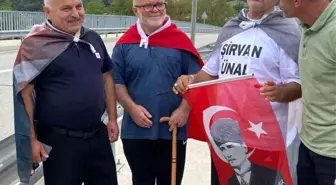 Sinop Valiliği'ne yürüyüş başlatan üç kişi ikinci gününde