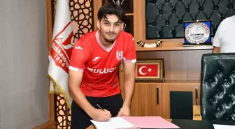 Balıkesirspor, gurbetçi stoper Muhammet Araz'ı transfer etti