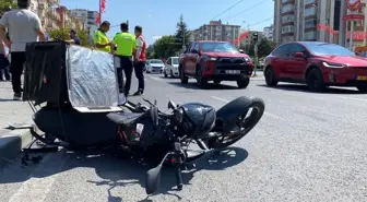 Kayseri'de kamyonet ile motosiklet çarpıştı: Motosiklet sürücüsü ağır yaralandı