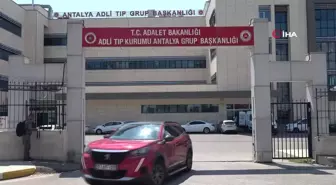 Husumetlisi Tarafından Öldürülen Baba ve Oğlunun Cenazesini Kızı Teslim Aldı