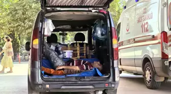 İnegöl'de Ahşap Keserken Yaralandı