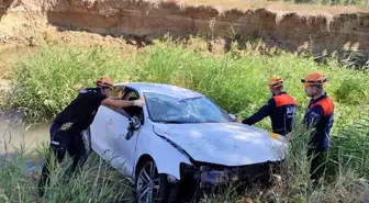 Sivas'ta Otomobil Dereye Uçtu, Sürücü Hayatını Kaybetti