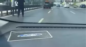 Esenyurt'ta araç yangını trafiği felç etti