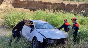 Sivas'ta otomobil köprüden ırmağa uçtu: 1 ölü